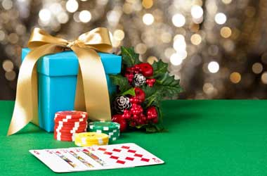 Cool Gift Ideas For Online Poker Players & Fans This Christmas