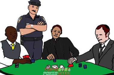 Menteri, Pendeta dan Rabi tertangkap basah sedang bermain poker oleh seorang polisi